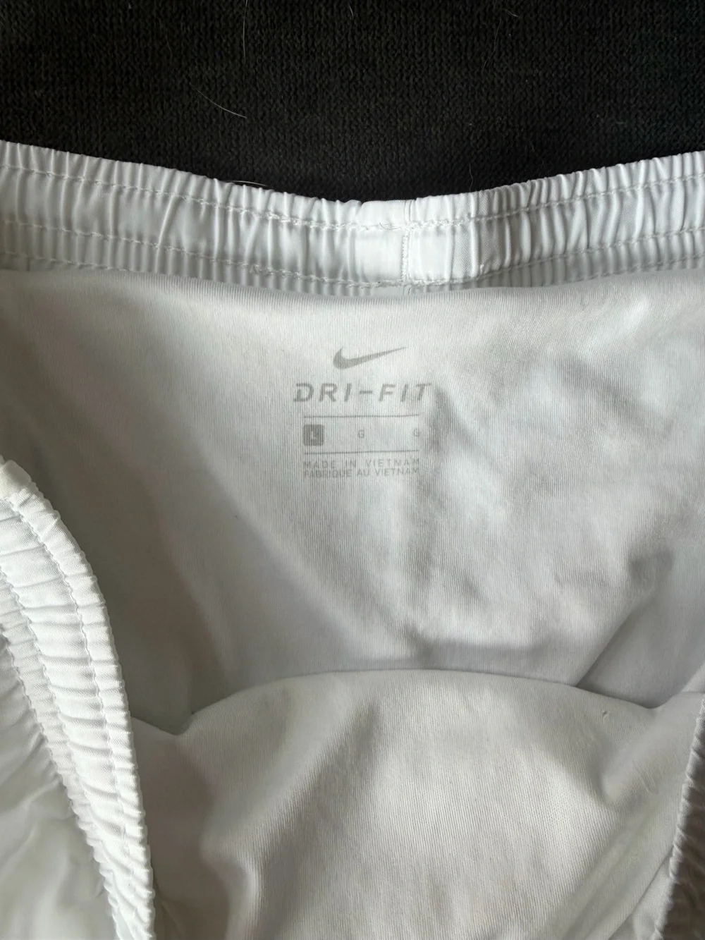 Nike Kids White Athletic Shorts Size Large